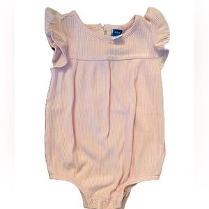 Old Navy Romper - 6-12months
